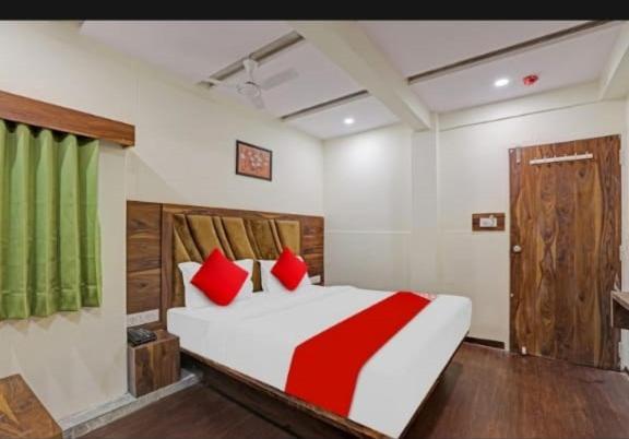 Hotel Swagat Inn Ахмедабад Экстерьер фото
